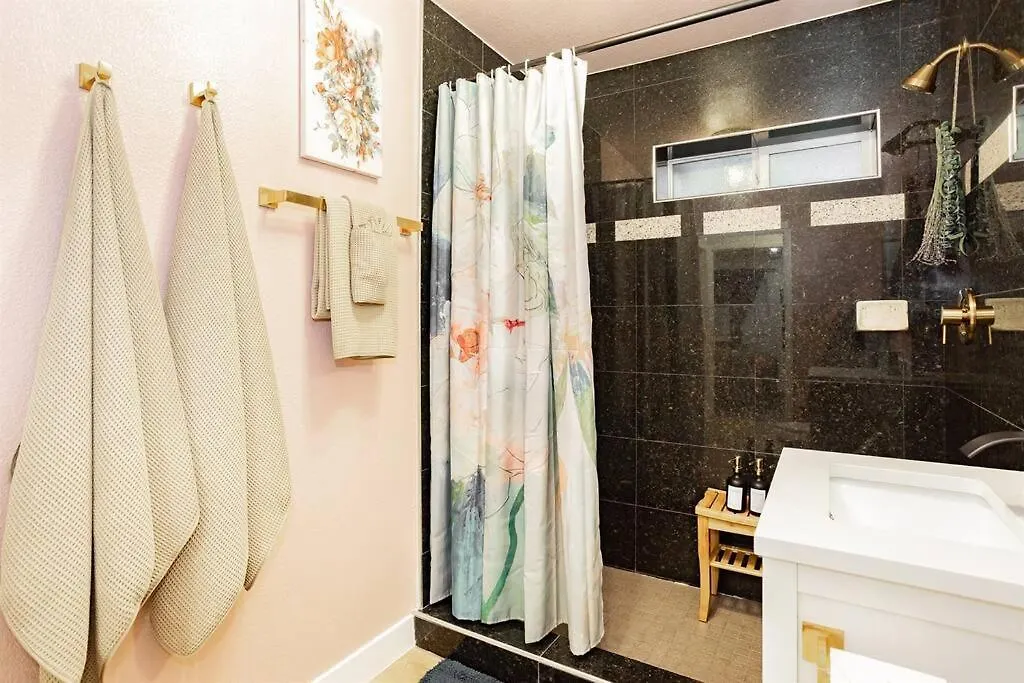 Star Motel Unit 4- Premier Downtown Hotel Luxury 1Br Private Oasis Las Vegas Holiday home